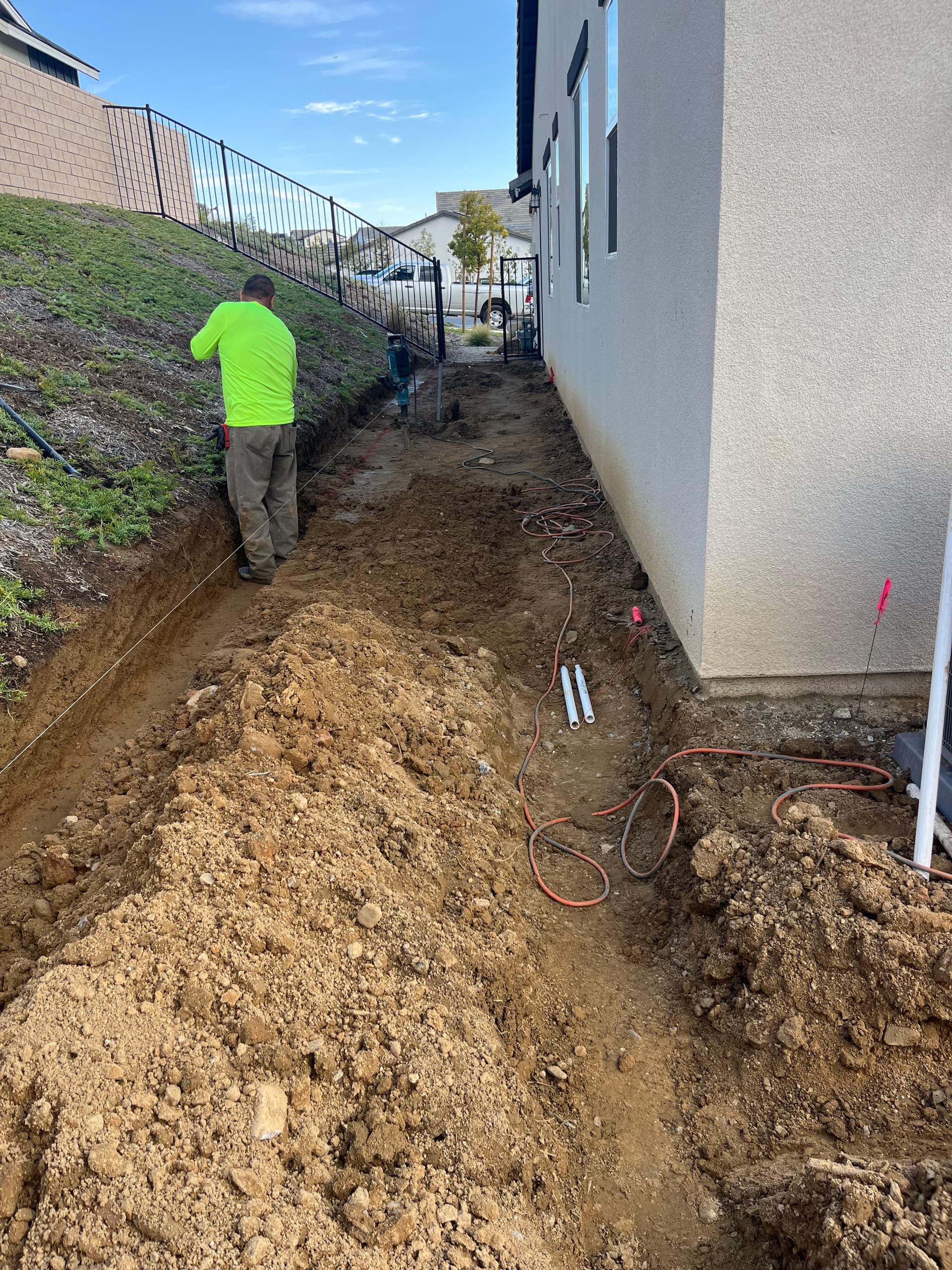 Gallery photos for Bare Dirt Backyard Gets Sod, Irrigation and a Full Rebuild: Image #2