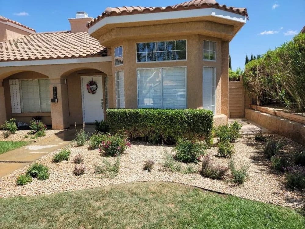 About Leafs-U-Green Landscape Services